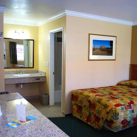 Best 5 Motel Salinas Eksteriør billede